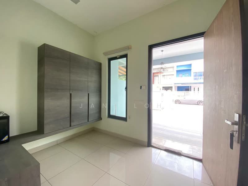 Cluster House for Sale in Taman Nusa Bestari (Iskandar Puteri (Nusajaya)) - Jane Loh - Entrance - PropertyGuru.com.my