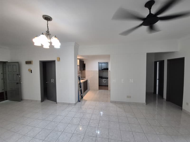 Kondominium untuk Dijual di Pelangi Damansara - Remus Chen - Living Room - PropertyGuru.com.my