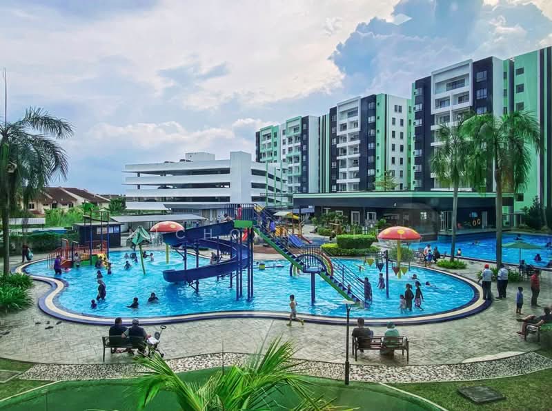 Condominium for Sale at Manhattan Condominium - Nicholas Lee - Pool - PropertyGuru.com.my