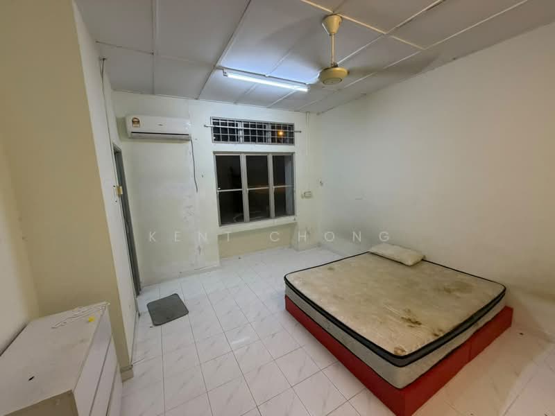 2-storey Terraced House for Sale in Bandar Mahkota Cheras (Cheras) - Kent Chong - Bedroom - PropertyGuru.com.my