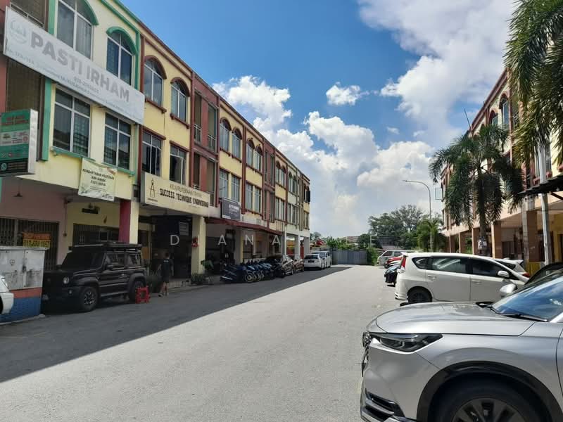 Office for Rent in Kristal Klang Commercial Centre (Kapar) - Diana See - Exterior - PropertyGuru.com.my