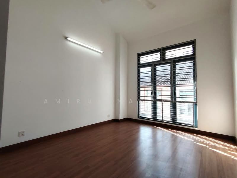 2-storey Terraced House for Sale in Denai Alam (Shah Alam) - Amirul Nasyriq - Interior - PropertyGuru.com.my