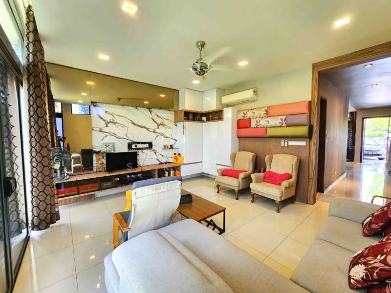 3-storey Terraced House for Sale in Sungai Besi (Kuala Lumpur) - Suki Tan - Living Room - PropertyGuru.com.my