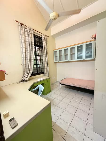 1-storey Terraced House for Rent in Taman Pelangi Indah (Ulu Tiram) - Li Min - Bedroom - PropertyGuru.com.my