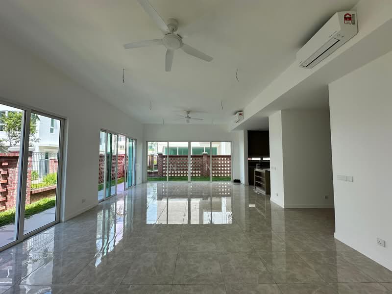 Rumah Berkembar untuk Disewa di Seri Tanjung Pinang (Tanjung Tokong) - SERENEN TEH - Living Room - PropertyGuru.com.my