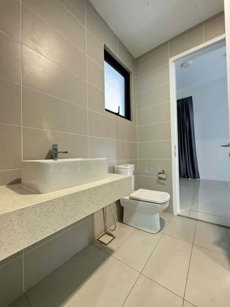 Service Residence for Sale at Pacific Star - Jayden Lee - Bathroom - PropertyGuru.com.my