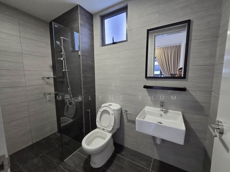 Servis Apartment untuk Disewa di Suria Garden - Emerlyne Shum - Bathroom - PropertyGuru.com.my
