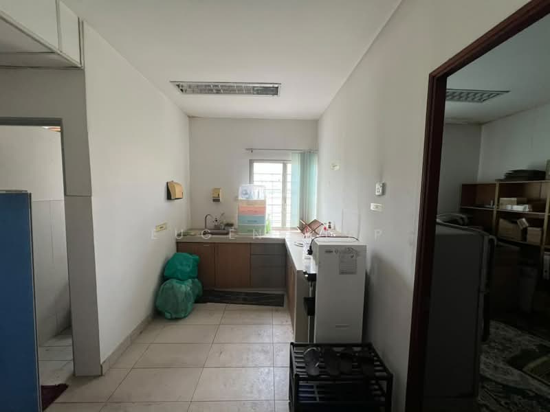 Shop for Sale in Taipan Damansara 2 (Petaling Jaya) - Eugene Yap - Kitchen - PropertyGuru.com.my