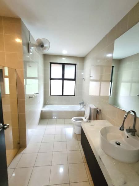 Rumah Berkembar untuk Disewa di Leisure Farm (Gelang Patah) - Mars Hoe - PropertyGuru.com.my
