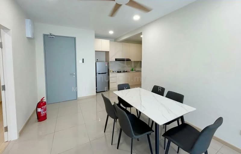 Servis Apartment untuk Disewa di Rubica @ Harbour Place - Mike Kuar - Dining Room - PropertyGuru.com.my
