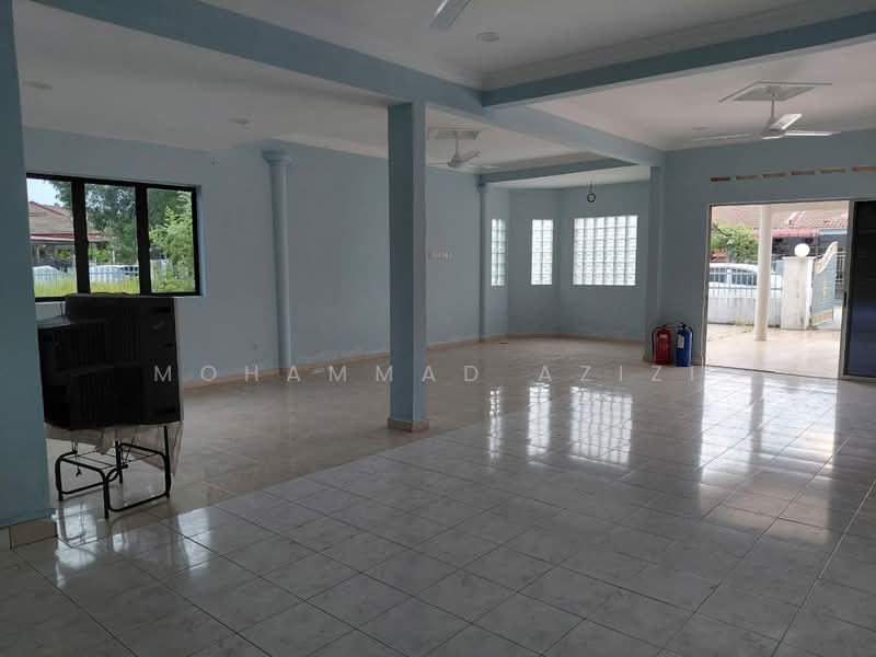 1-storey Terraced House for Sale in Bukit Setongkol (Kuantan) - Mohammad Azizi - PropertyGuru.com.my