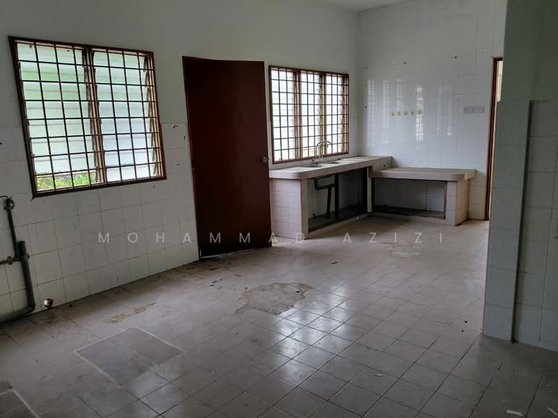 1-storey Terraced House for Sale in Bukit Setongkol (Kuantan) - Mohammad Azizi - PropertyGuru.com.my