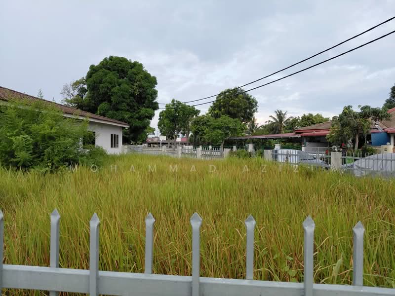 1-storey Terraced House for Sale in Bukit Setongkol (Kuantan) - Mohammad Azizi - PropertyGuru.com.my