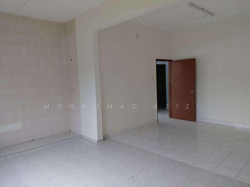 1-storey Terraced House for Sale in Bukit Setongkol (Kuantan) - Mohammad Azizi - PropertyGuru.com.my