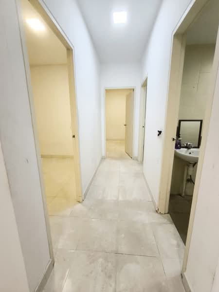 Apartment for Sale at Pangsapuri Seri Mutiara - Terence Lee - Corridor - PropertyGuru.com.my