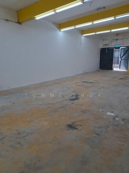 Kedai untuk Disewa di Taman Bukit Dahlia (Pasir Gudang) - Tommy Phua - Interior - PropertyGuru.com.my