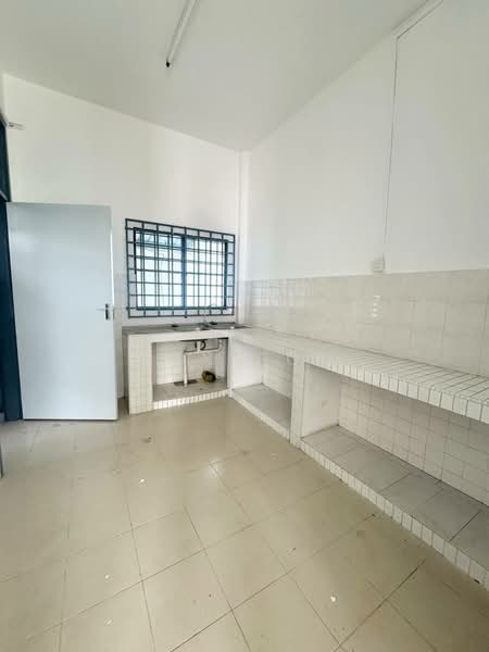 Bungalow for Sale in Taman Kebun Teh (Johor Bahru) - Ben Foo - Kitchen - PropertyGuru.com.my