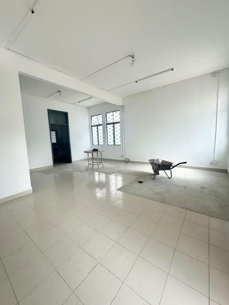 Bungalow for Sale in Taman Kebun Teh (Johor Bahru) - Ben Foo - Interior - PropertyGuru.com.my