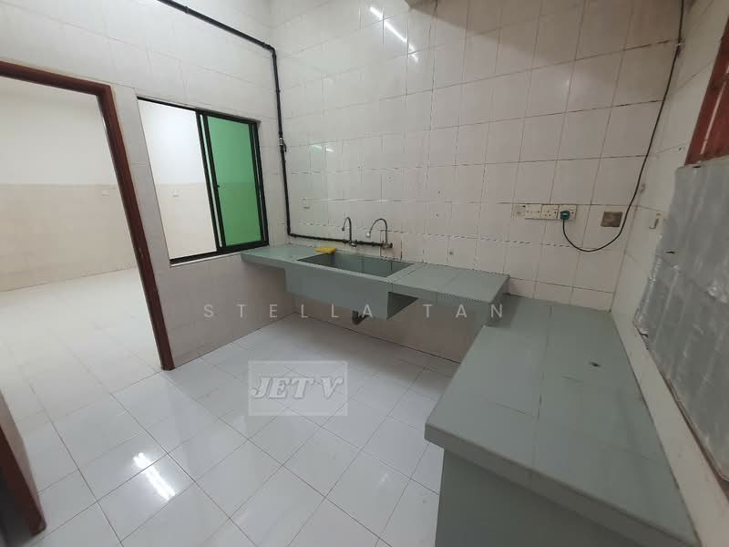 Rumah Teres 2 Tingkat untuk Disewa di Bandar Bukit Tinggi 2 (Klang) - Stella Tan - Kitchen - PropertyGuru.com.my