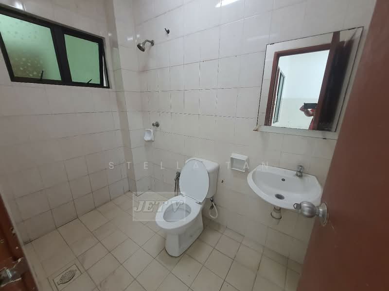 Rumah Teres 2 Tingkat untuk Disewa di Bandar Bukit Tinggi 2 (Klang) - Stella Tan - Bathroom - PropertyGuru.com.my