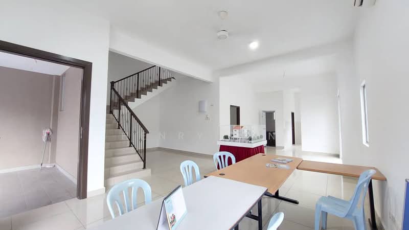 3-storey Terraced House for Sale in Seksyen U10 (Shah Alam) - Henry Tan - Interior - PropertyGuru.com.my