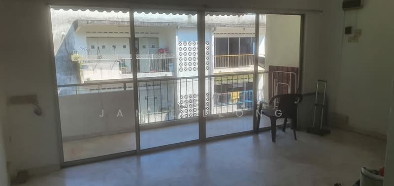 Rumah Bandar untuk Disewa di Taman Persiaran Desa (Seputeh) - Jamie Leong - Balcony - PropertyGuru.com.my