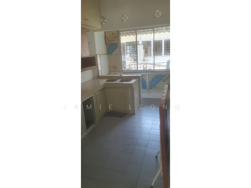 Rumah Bandar untuk Disewa di Taman Persiaran Desa (Seputeh) - Jamie Leong - Kitchen - PropertyGuru.com.my