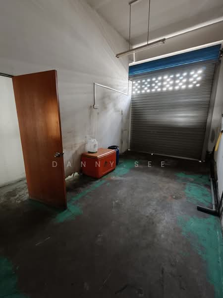 Kedai untuk Disewa di Bandar Indahpura (Kulai) - Danny See - Interior - PropertyGuru.com.my