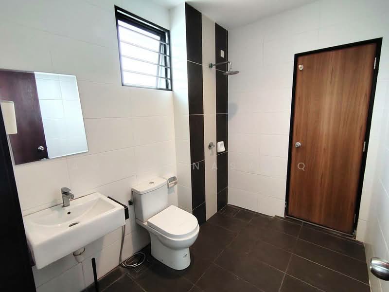 2-storey Terraced House for Sale in Denai Alam (Shah Alam) - Amirul Nasyriq - Bathroom - PropertyGuru.com.my