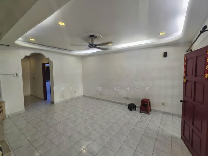 Rumah Teres 2 Tingkat untuk Dijual di Taman Setia Indah (Tebrau) - Kelvin Chop - Living Room - PropertyGuru.com.my