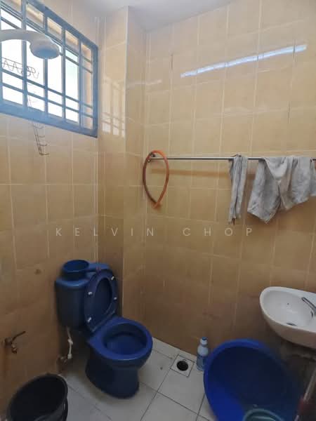 Rumah Teres 2 Tingkat untuk Dijual di Taman Setia Indah (Tebrau) - Kelvin Chop - Bathroom - PropertyGuru.com.my