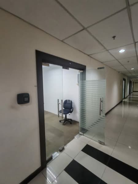 Pejabat untuk Disewa di Ipoh (Perak) - Sam . - Corridor - PropertyGuru.com.my