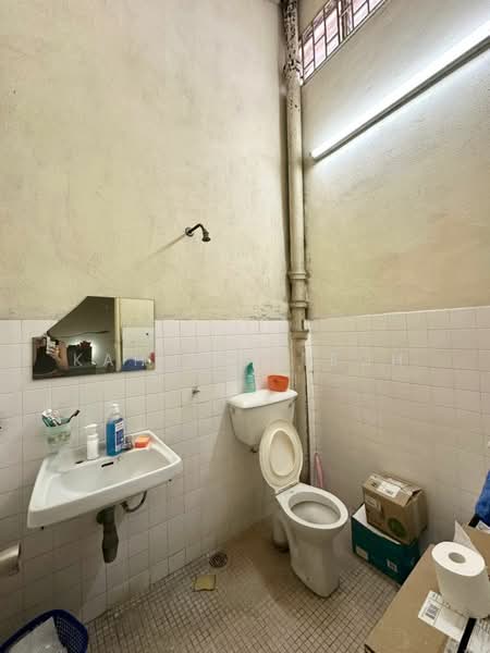 Rumah Teres 2 Tingkat untuk Dijual di Taman Desa Damai (Bukit Mertajam) - Kah Hui Teoh - Bathroom - PropertyGuru.com.my