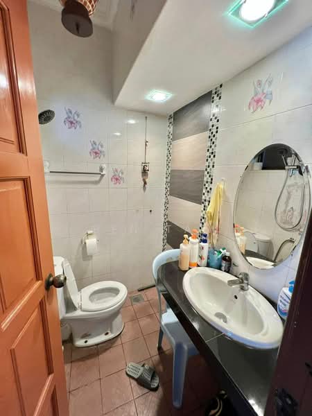 2-storey Terraced House for Sale in Kepong Baru (Kepong) - Ben Tan - Bathroom - PropertyGuru.com.my