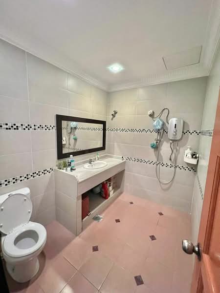 2-storey Terraced House for Sale in Kepong Baru (Kepong) - Ben Tan - Bathroom - PropertyGuru.com.my