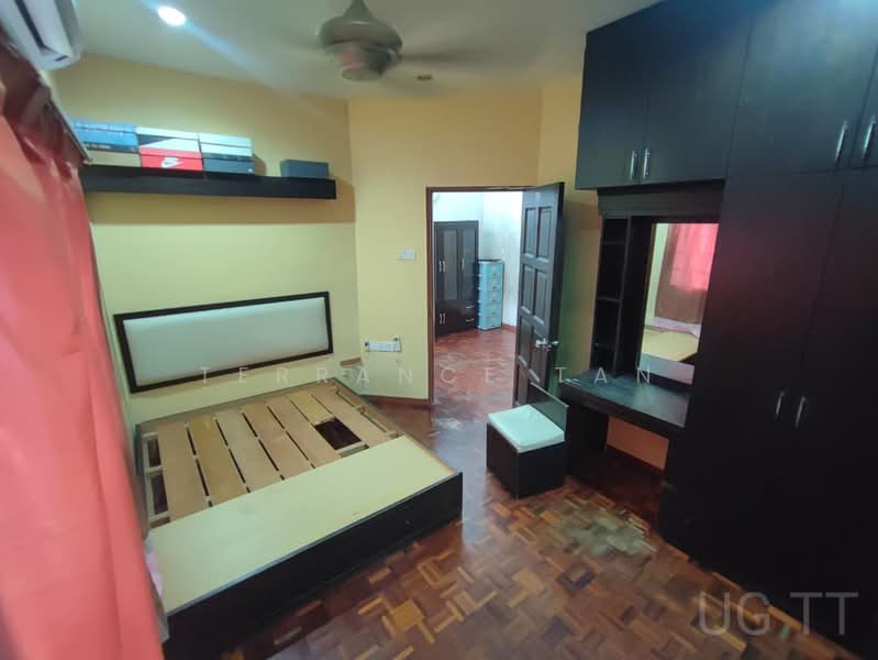 Rumah Teres 2 Tingkat untuk Dijual di Taman Chi Liung (Klang) - Terrance Tan - Bedroom - PropertyGuru.com.my