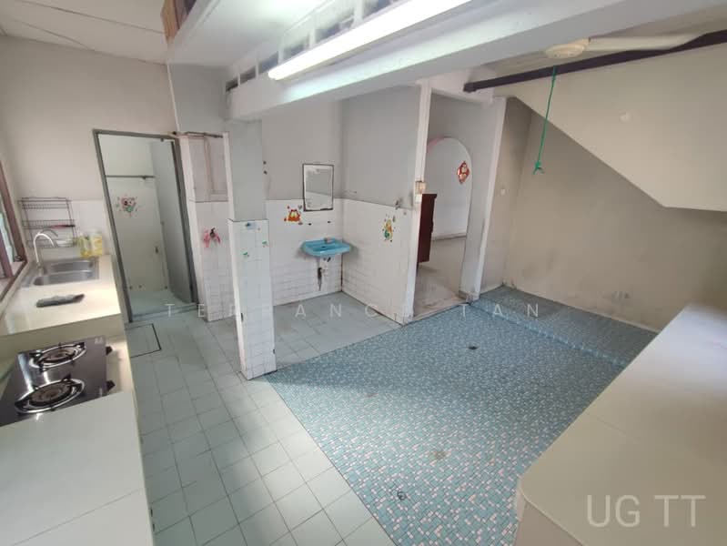 Rumah Teres 2 Tingkat untuk Dijual di Taman Chi Liung (Klang) - Terrance Tan - Kitchen - PropertyGuru.com.my