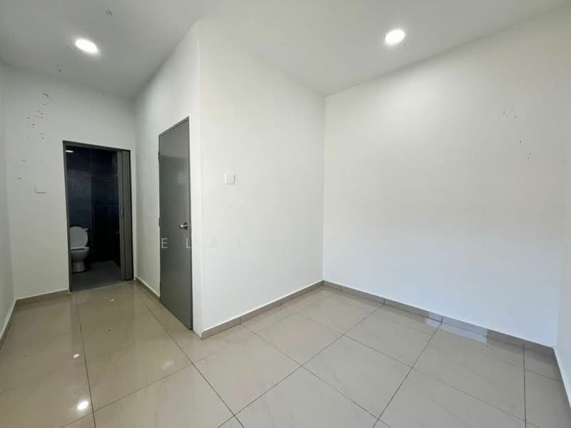 2-storey Terraced House for Sale in Tampoi (Johor) - Elaine Tan - Interior - PropertyGuru.com.my