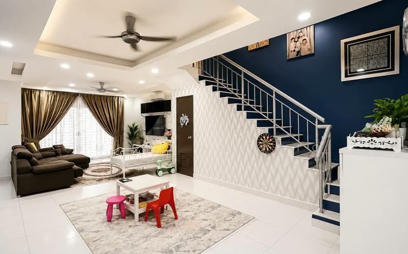 Rumah Teres untuk Dijual di Denai Alam (Shah Alam) - Amirul Nasyriq - Living Room - PropertyGuru.com.my