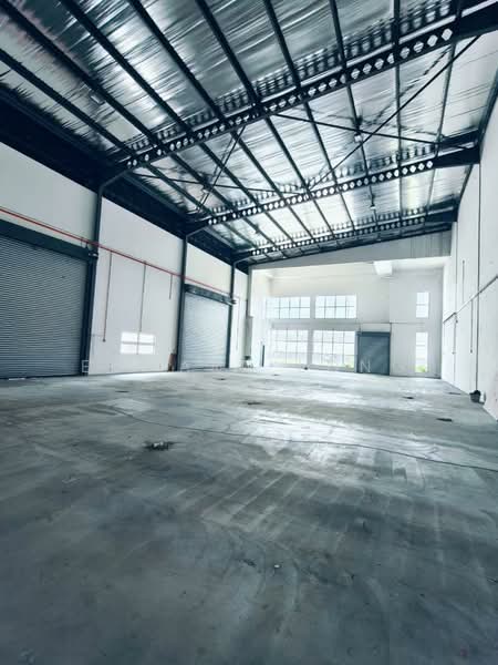 Kilang untuk Disewa di Taman Perindustrian Taming Jaya (Balakong) - Edward Long - Interior - PropertyGuru.com.my