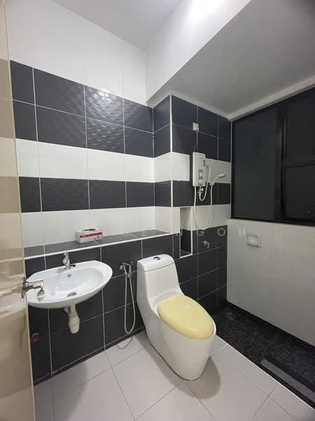 Service Residence for Rent at The Sky Executive Suites - Chloe Ngoh - Bathroom - PropertyGuru.com.my