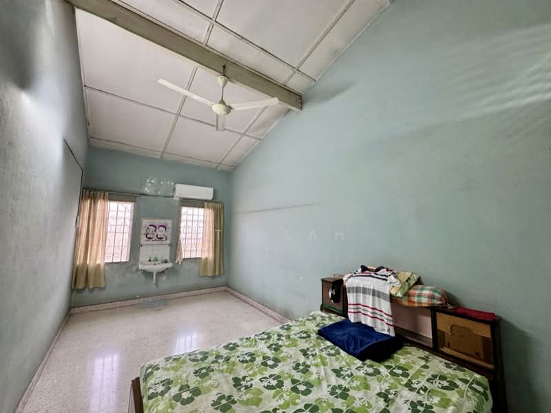 Rumah Teres untuk Dijual di Taman Tan Sai Gin (Bukit Mertajam) - St Seah - Bedroom - PropertyGuru.com.my