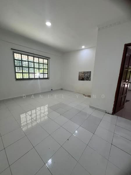 Rumah Teres 1 Tingkat untuk Dijual di Skudai (Johor) - Daniel Yong - Living Room - PropertyGuru.com.my