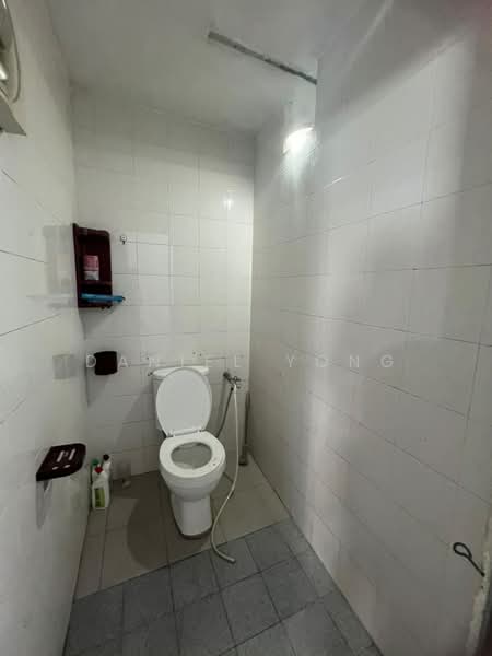 Rumah Teres 1 Tingkat untuk Dijual di Skudai (Johor) - Daniel Yong - Bathroom - PropertyGuru.com.my