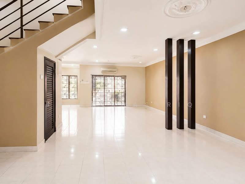 Rumah Teres 2 Tingkat untuk Dijual di Denai Alam (Shah Alam) - Amirul Nasyriq - Living Room - PropertyGuru.com.my