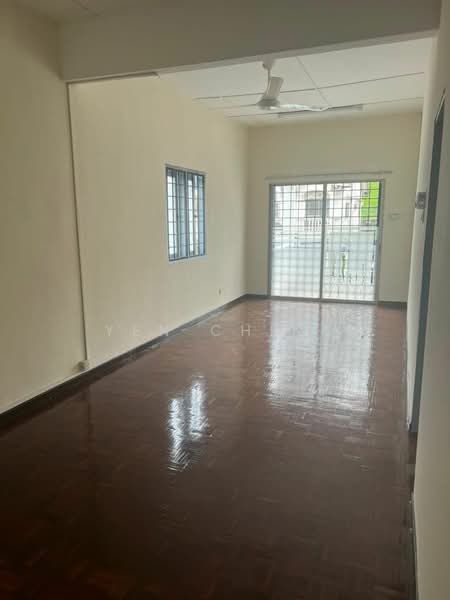 Terraced House for Rent in Taman Wangsa Permai (Kepong) - Yen Ching - Living Room - PropertyGuru.com.my