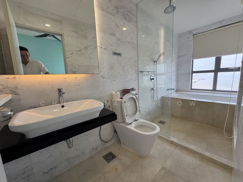 Condominium for Rent at Silverscape Residences - Chin Siang Liow - Bathroom - PropertyGuru.com.my