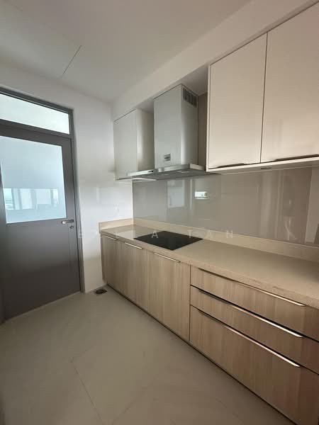 Servis Apartment untuk Dijual di Southern Marina Residences - Bella Tan - Kitchen - PropertyGuru.com.my