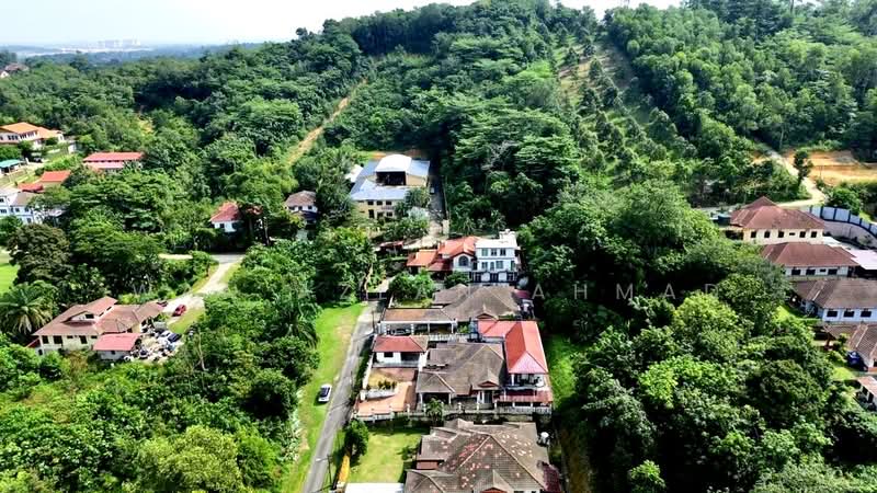 Bungalow for Sale in Kampung Sungai Pelong (Sungai Buloh) - Wan Azlan Ahmad - PropertyGuru.com.my