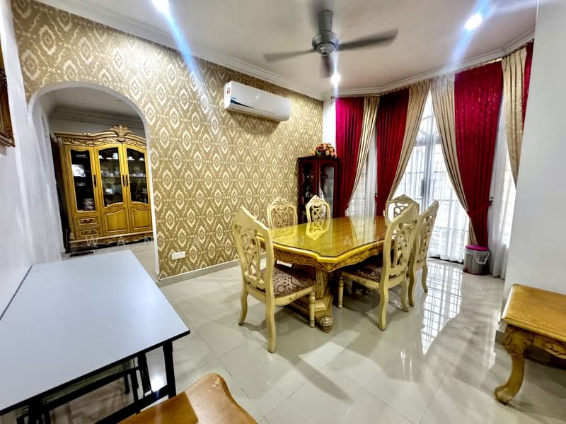 Bungalow for Sale in Kampung Sungai Pelong (Sungai Buloh) - Wan Azlan Ahmad - PropertyGuru.com.my